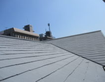 ガイナ屋根：多機能性・特殊セラミック　ガイナ断熱・遮熱塗料の写真