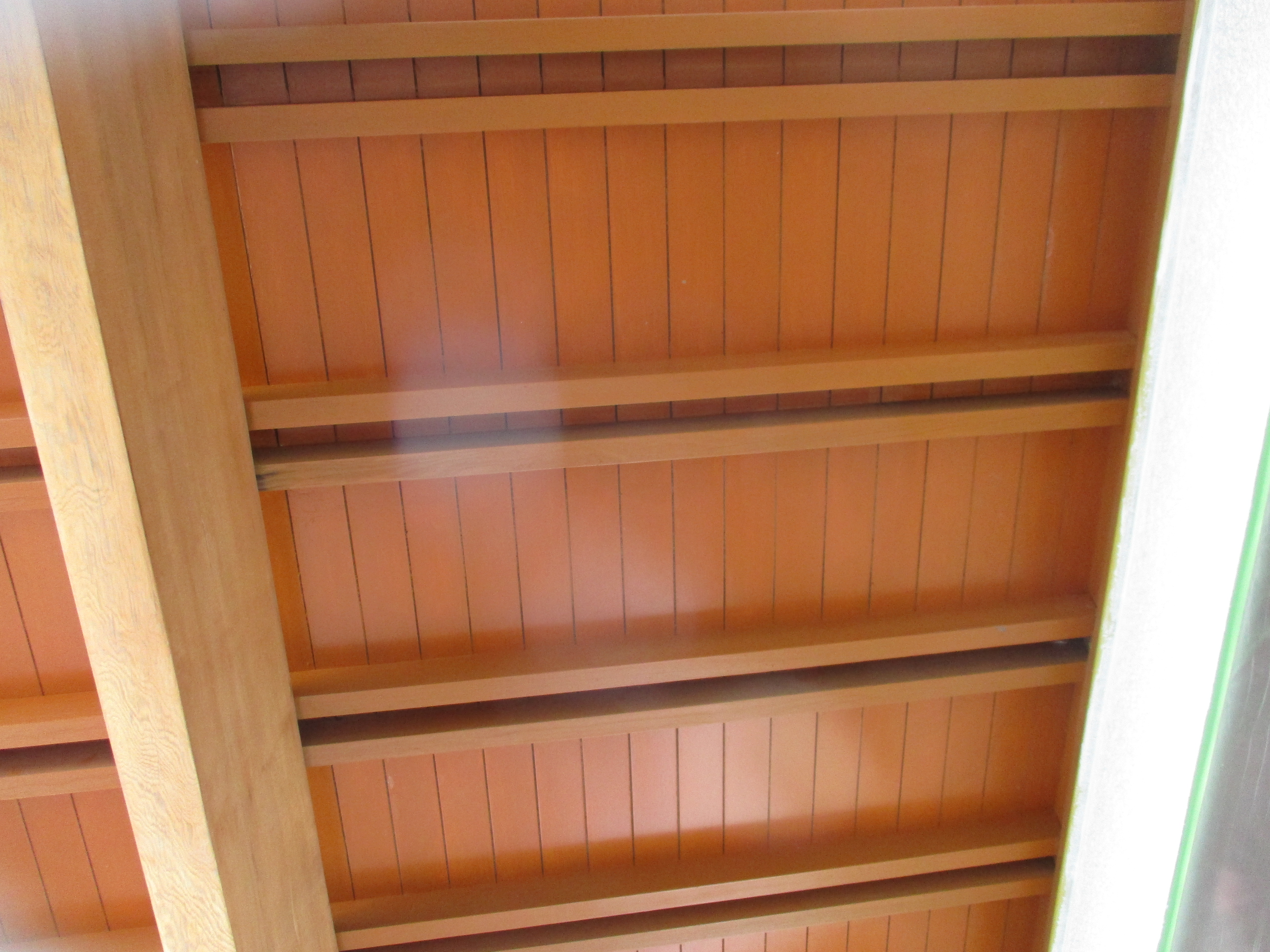 外壁の付帯部 倉庫と屋根の下地処理 下塗り の施工 スキザキ塗装