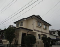 遮熱断熱塗料　GAINA（ガイナ）　クリーム系　25-92B近似色　■１ 特殊セラミック ガイナ（２５－９２Ｂ）仕様｜施工実績｜スキザキ