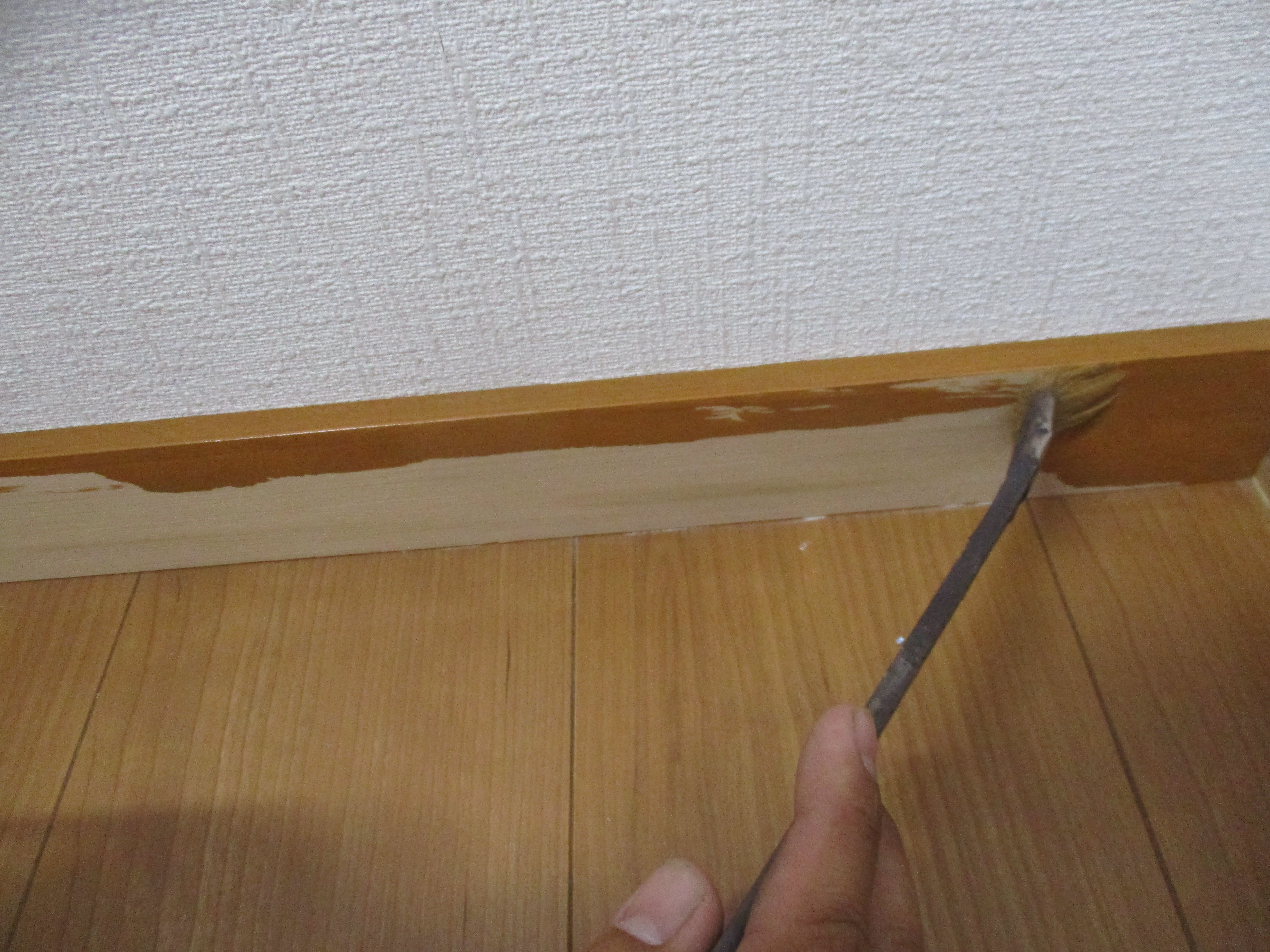 本日の作業は 雨天の為休みを頂きました スキザキ塗装